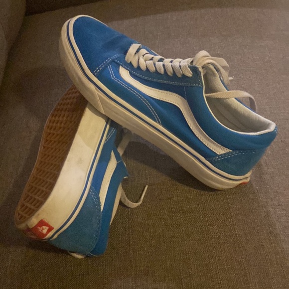 Shoes - Picture 6 of 9